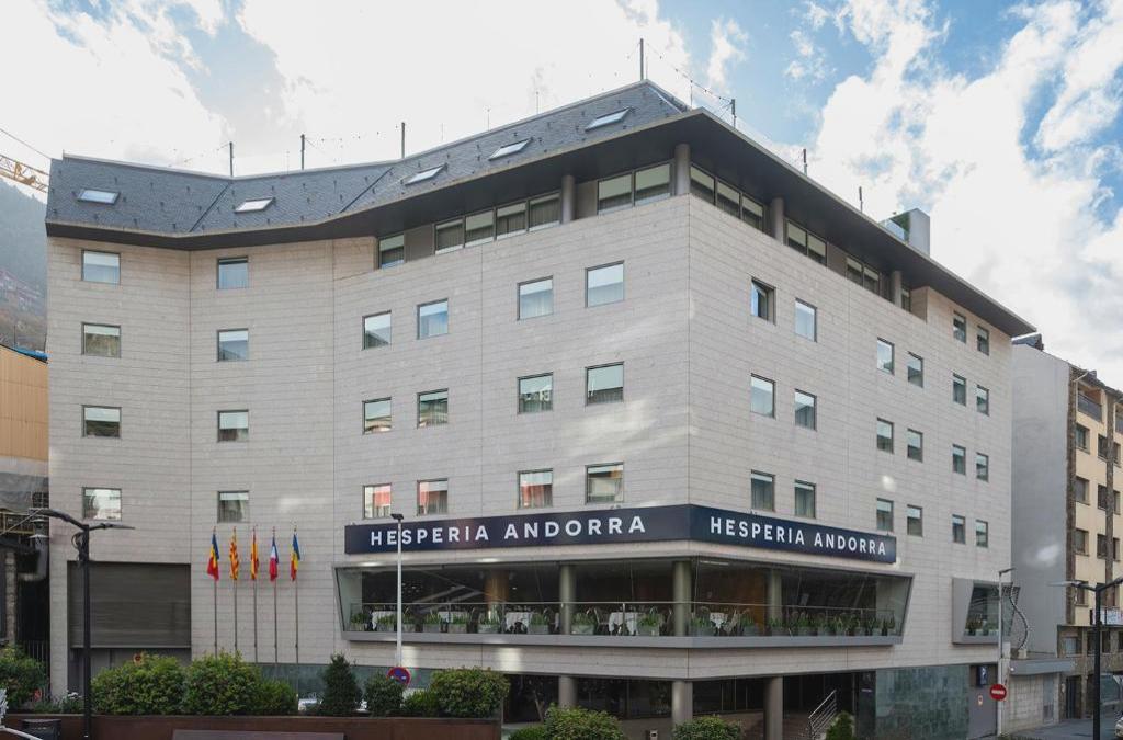 ¡Relax en Andorra! Hotel 4* y entradas para Caldea 