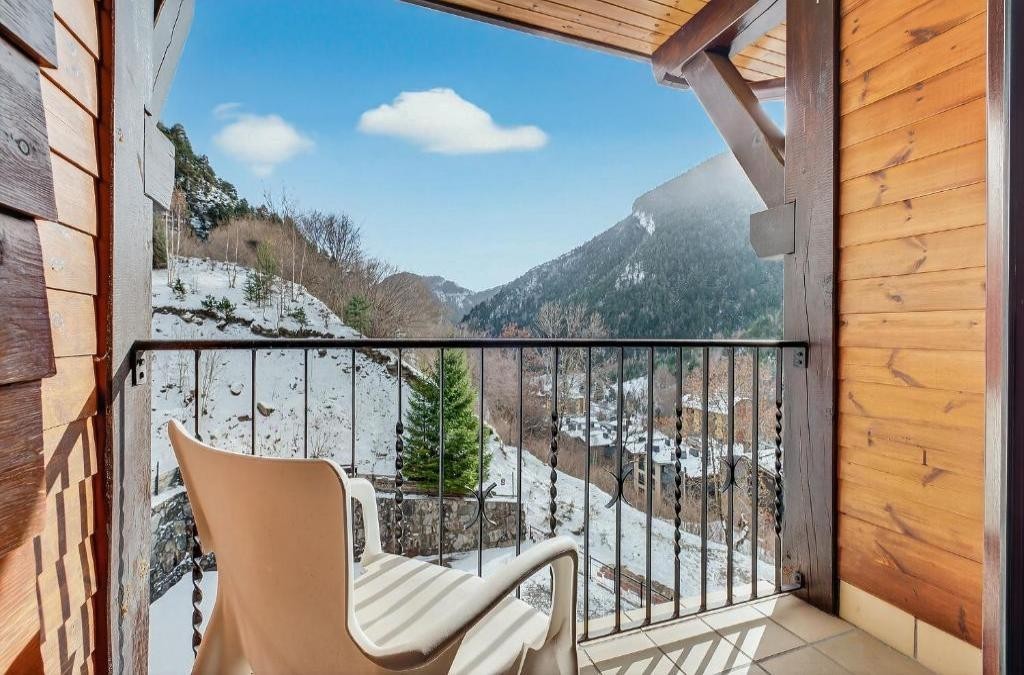 Invierno en estado puro: Arinsal entre nieve y montañas (Andorra)
