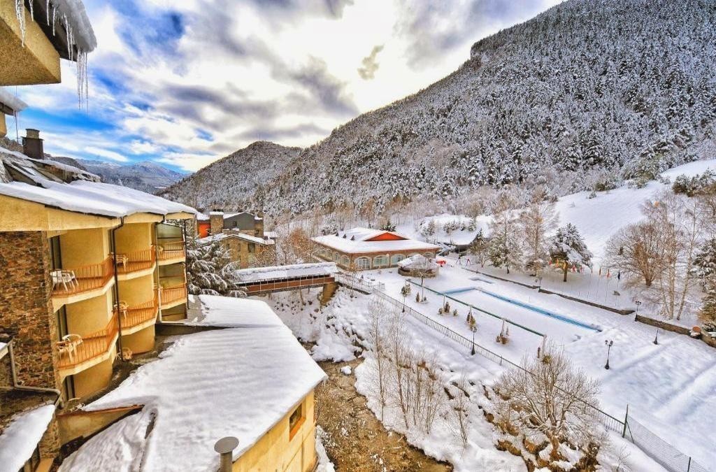 Aire de montaña y refugio de 4*: siente el otoño en Andorra - Hotel Sant Gothard by Nexta