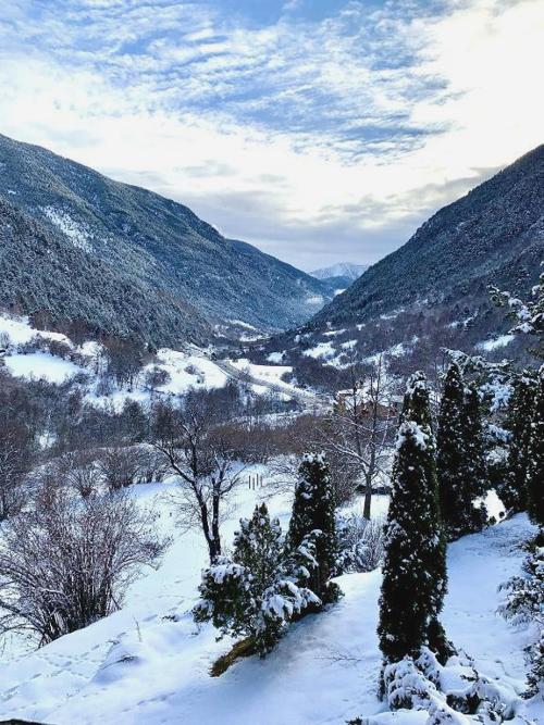 Spa, montaña y relax 4* en Andorra: desconecta como te mereces