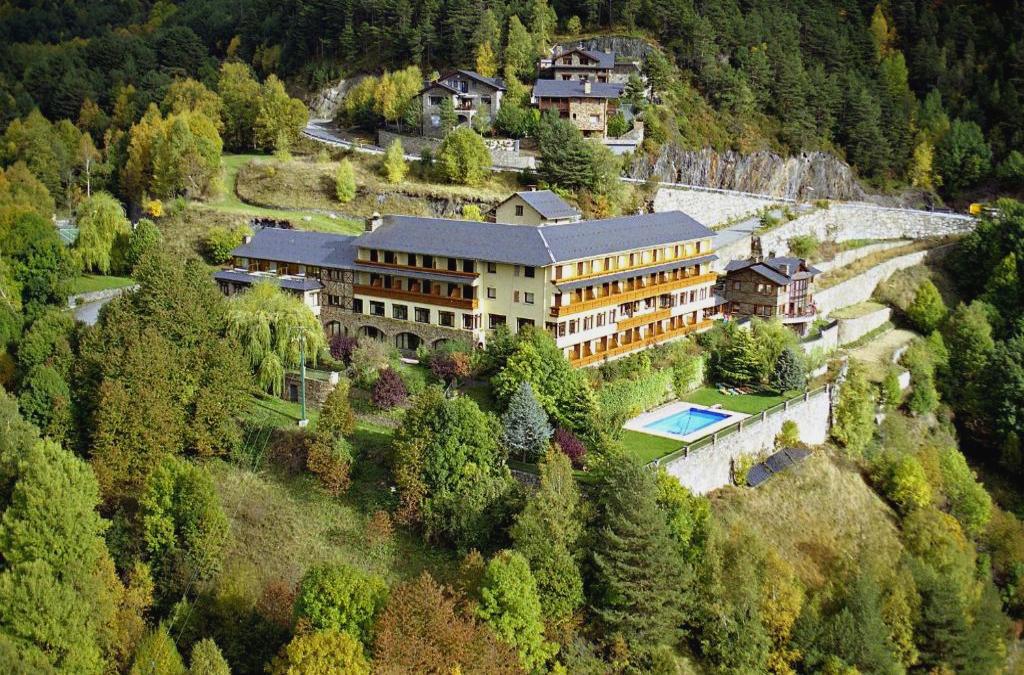 Relax entre montañas: chalet en Andorra con SPA incluido y 1er niño GRATIS