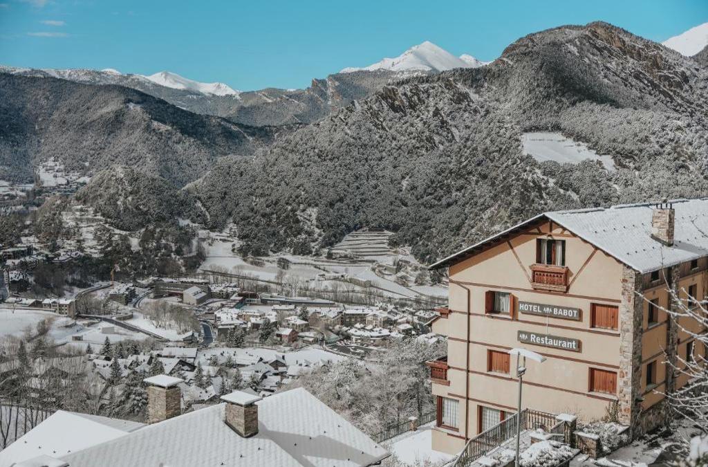 Relax entre montañas: chalet en Andorra con SPA incluido y 1er niño GRATIS