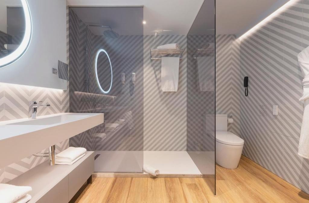 Andorra en hotel 5* céntrico y con SPA ¡Niños de 0 a 17 años gratis! - Suites Plaza Hotel & Wellness Andorra