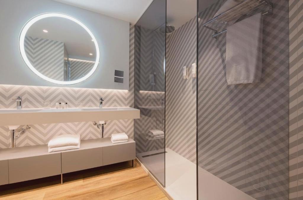 Andorra en hotel 5* céntrico y con SPA ¡Niños de 0 a 17 años gratis! - Suites Plaza Hotel & Wellness Andorra