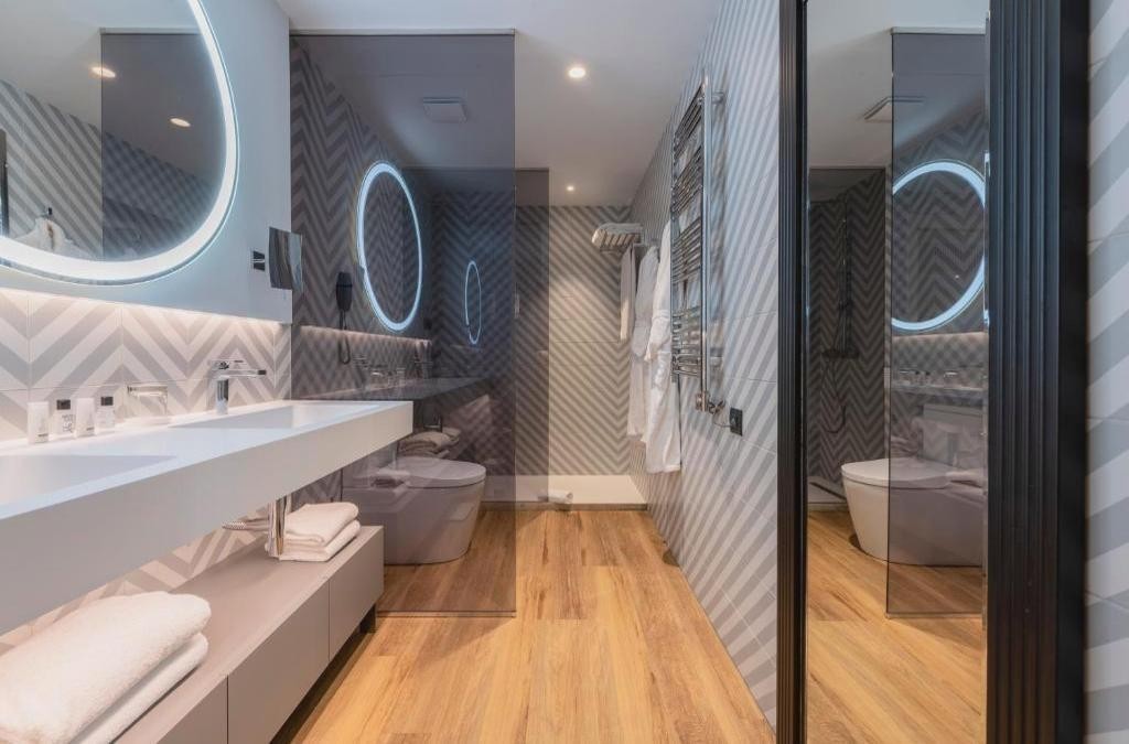 Andorra en hotel 5* céntrico y con SPA ¡Niños de 0 a 17 años gratis! - Suites Plaza Hotel & Wellness Andorra