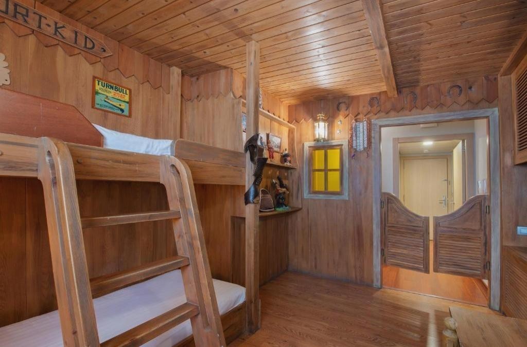 Andorra en hotel 5* céntrico y con SPA ¡Niños de 0 a 17 años gratis! - Suites Plaza Hotel & Wellness Andorra