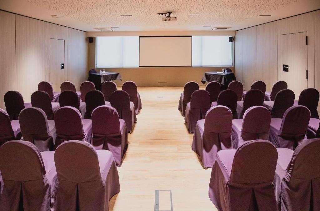 Andorra en hotel 5* céntrico y con SPA ¡Niños de 0 a 17 años gratis! - Suites Plaza Hotel & Wellness Andorra