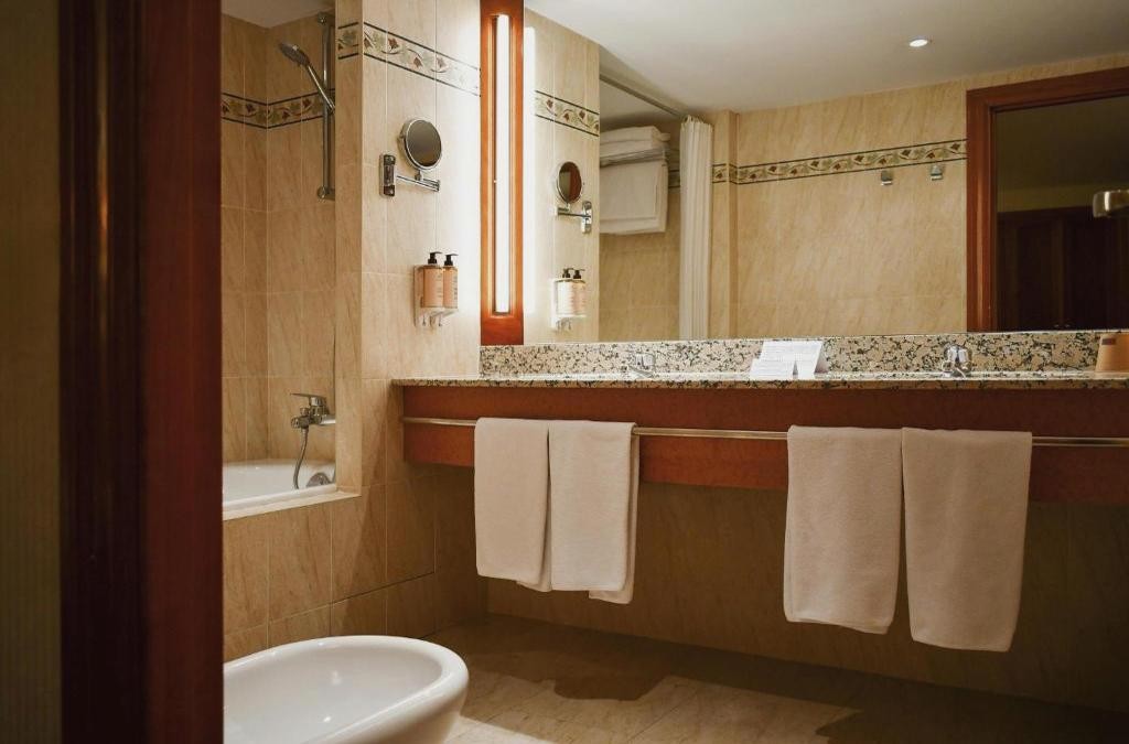 ¡Experiencia Andorra! Hotel 4* con SPA en el centro - Hotel Mercure Andorra