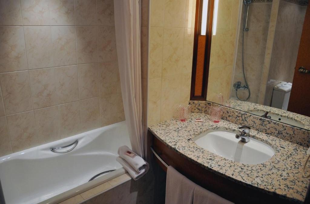 ¡Experiencia Andorra! Hotel 4* con SPA en el centro - Hotel Mercure Andorra