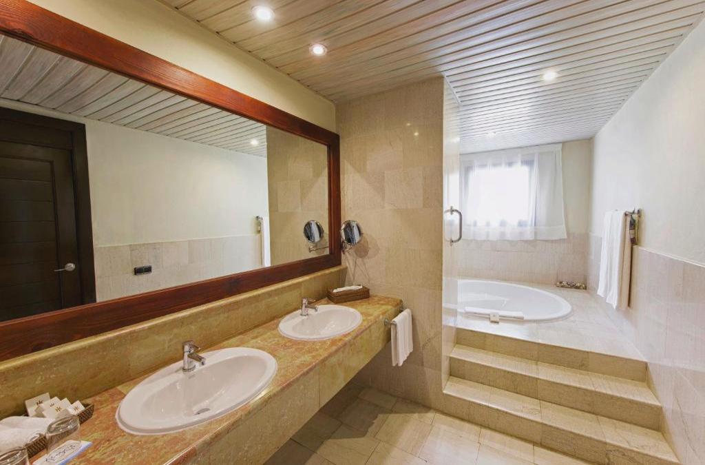 ¡Punta Cana con Vuelos y Hotel 5* en TODO INCLUIDO! - Hotel Catalonia Bávaro Beach