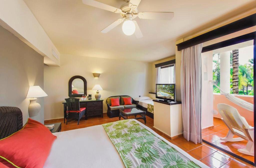 ¡Punta Cana con Vuelos y Hotel 5* en TODO INCLUIDO! - Hotel Catalonia Bávaro Beach