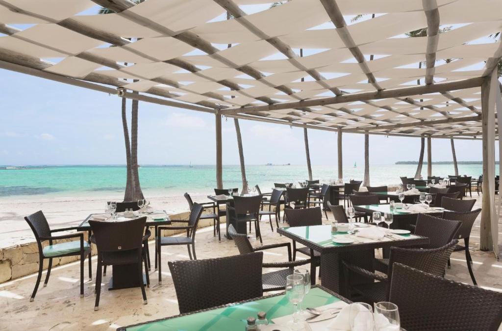 ¡Nos vamos al Caribe! Punta Cana con vuelos y Todo Incluido - Barceló Bávaro Beach (Adults only)