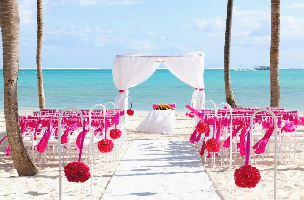 ¡Nos vamos al Caribe! Punta Cana con vuelos y Todo Incluido - Barceló Bávaro Beach (Adults only)
