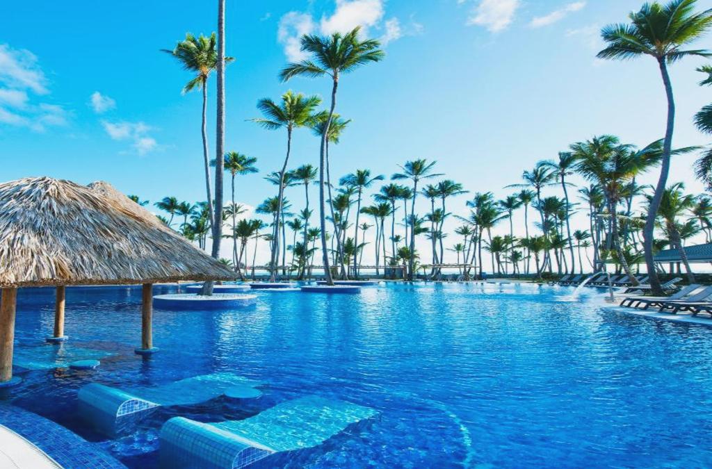 ¡Nos vamos al Caribe! Punta Cana con vuelos y Todo Incluido - Barceló Bávaro Beach (Adults only)