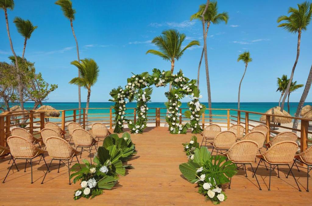 ¡Punta Cana con Vuelos y Hotel 5* en TODO INCLUIDO! - Dreams Flora Resort & Spa - All Inclusive