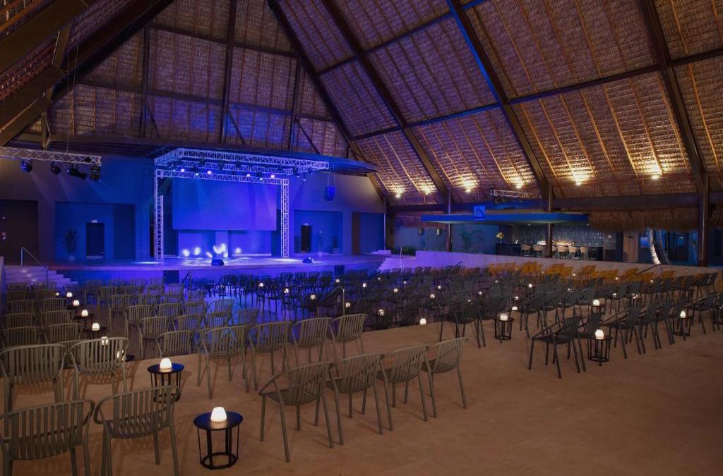 ¡Punta Cana con Vuelos y Hotel 5* en TODO INCLUIDO! - Dreams Flora Resort & Spa - All Inclusive