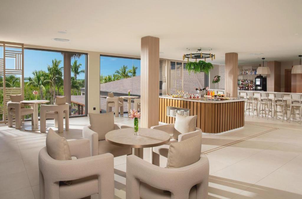 ¡Punta Cana con Vuelos y Hotel 5* en TODO INCLUIDO! - Dreams Flora Resort & Spa - All Inclusive
