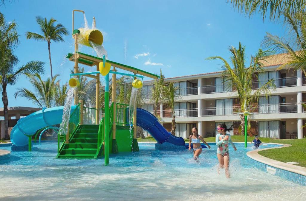 ¡Punta Cana con Vuelos y Hotel 5* en TODO INCLUIDO! - Dreams Flora Resort & Spa - All Inclusive