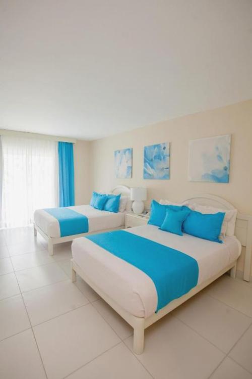 ¡Nos vamos al Caribe! Punta Cana con vuelos y Todo Incluido - Vista Sol Punta Cana Beach Resort & Spa
