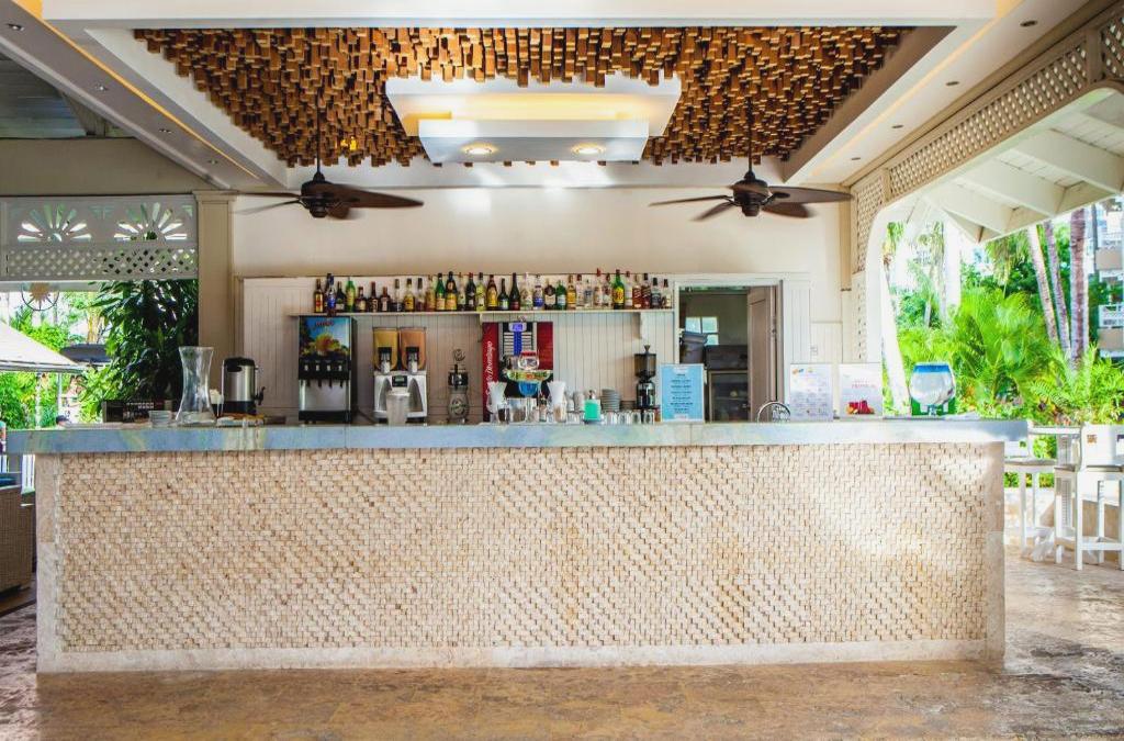 ¡Nos vamos al Caribe! Punta Cana con vuelos y Todo Incluido - Vista Sol Punta Cana Beach Resort & Spa