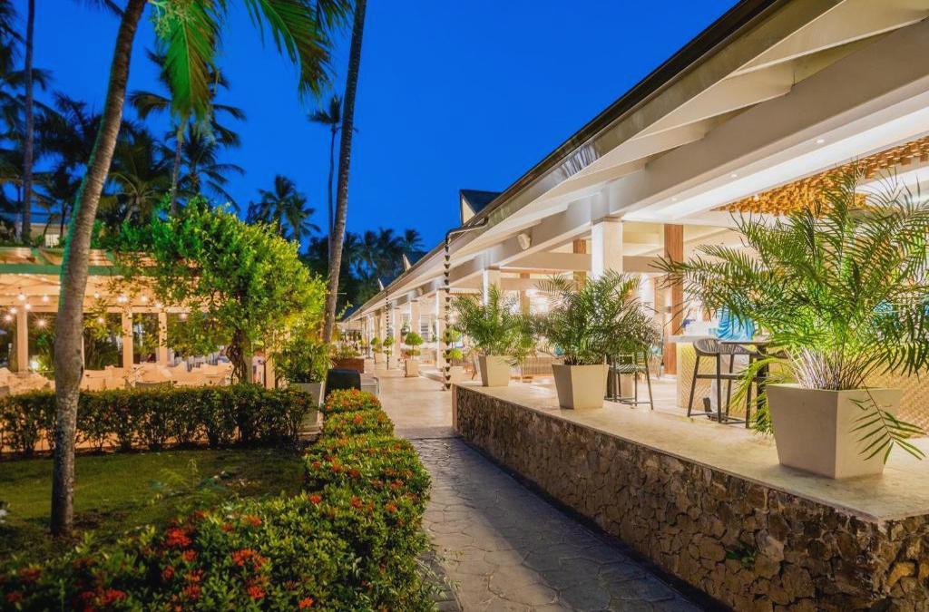 ¡Nos vamos al Caribe! Punta Cana con vuelos y Todo Incluido - Vista Sol Punta Cana Beach Resort & Spa