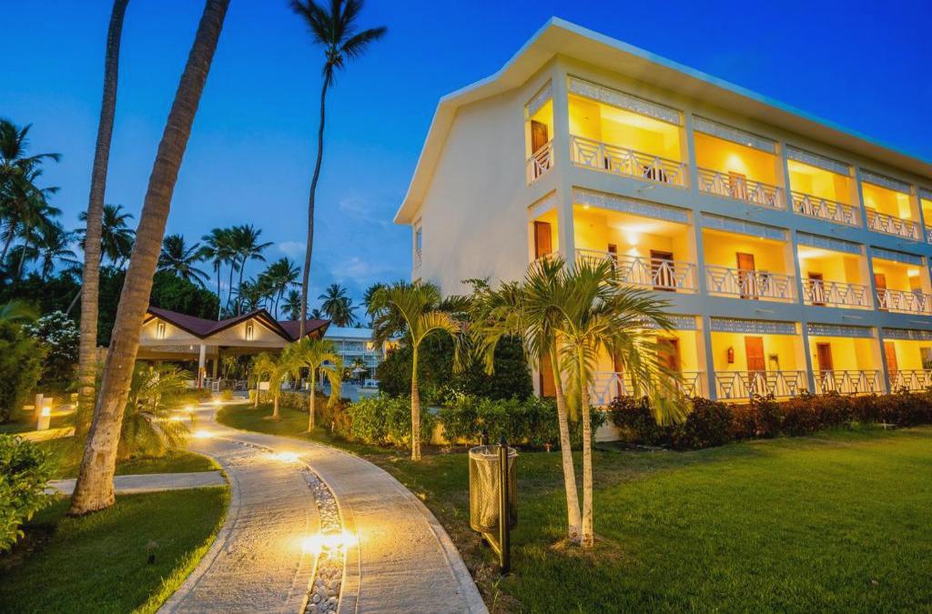 ¡Nos vamos al Caribe! Punta Cana con vuelos y Todo Incluido - Vista Sol Punta Cana Beach Resort & Spa