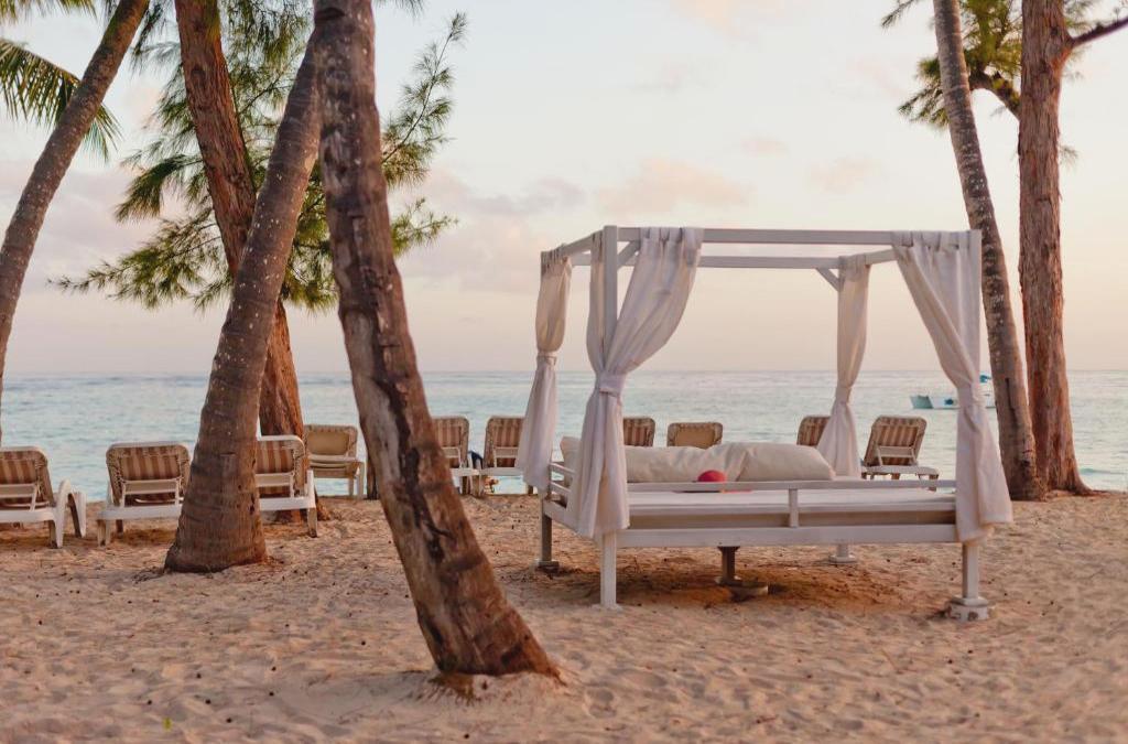 ¡Nos vamos al Caribe! Punta Cana con vuelos y Todo Incluido - Vista Sol Punta Cana Beach Resort & Spa
