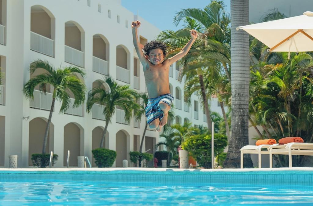 ¡Nos vamos al Caribe! Punta Cana con vuelos y Todo Incluido - Sunscape Coco Punta Cana