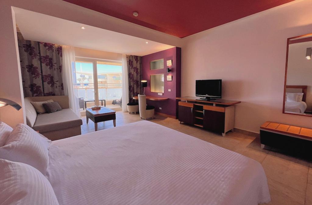 El Caribe egipcio en Sharm el Sheikh: los paraísos del Mar Rojo en hotel 5* ¡con vuelos incluidos! - Barceló Tiran Sharm