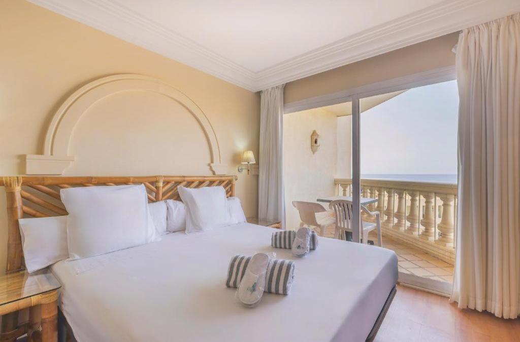 Aguadulce in Almería is calling you for a family holiday by the sea