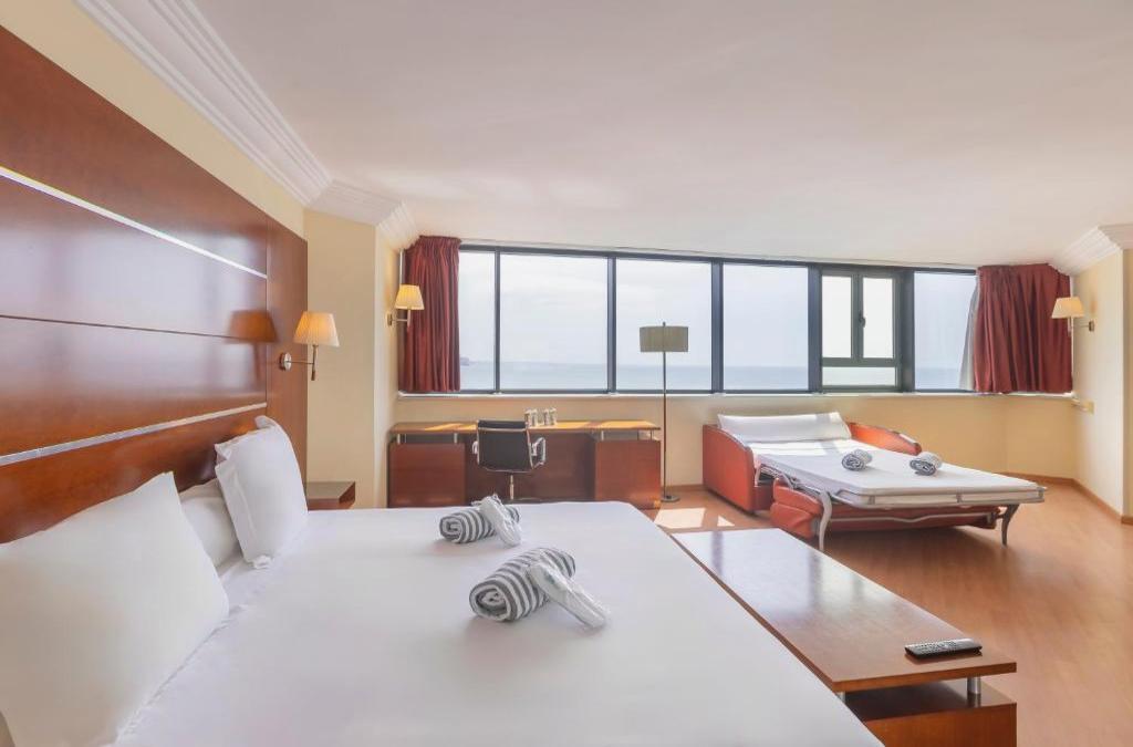 Aguadulce in Almería is calling you for a family holiday by the sea