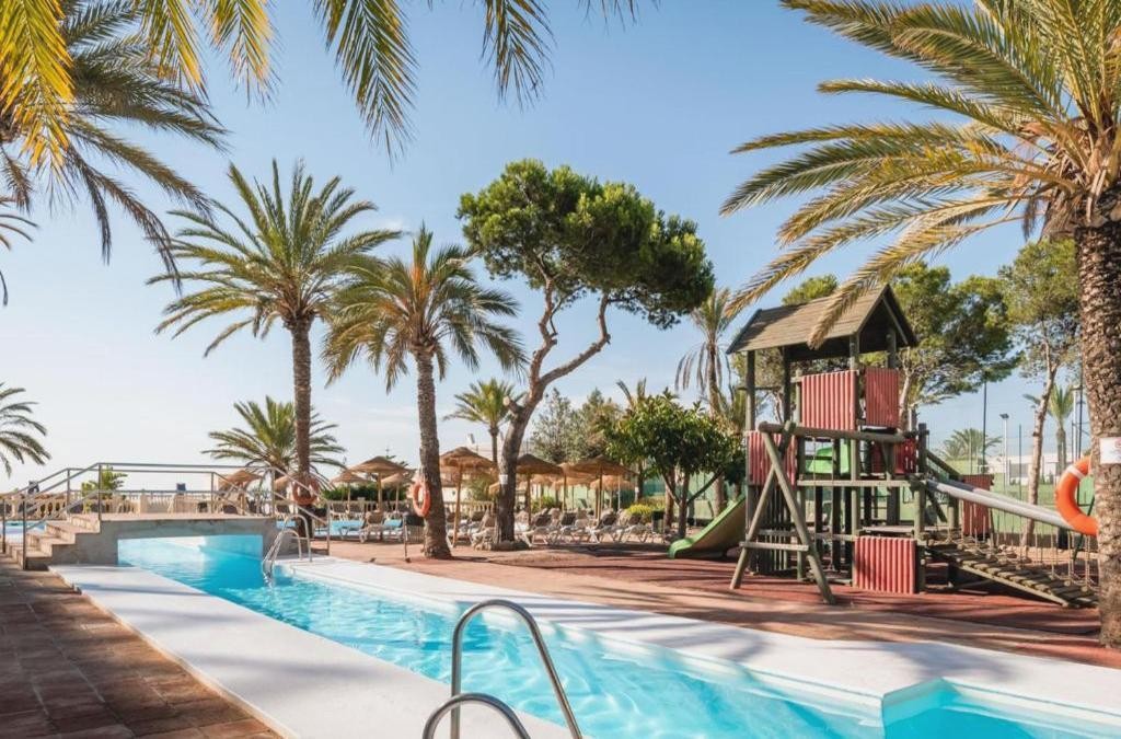 Aguadulce: 4 Sterne direkt am Strand