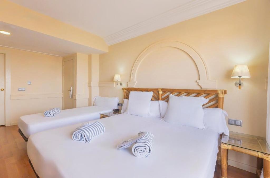 ¡Sintoniza con el mar en Aguadulce! Tu escapada en hotel 4* - Moon Dreams Portomagno