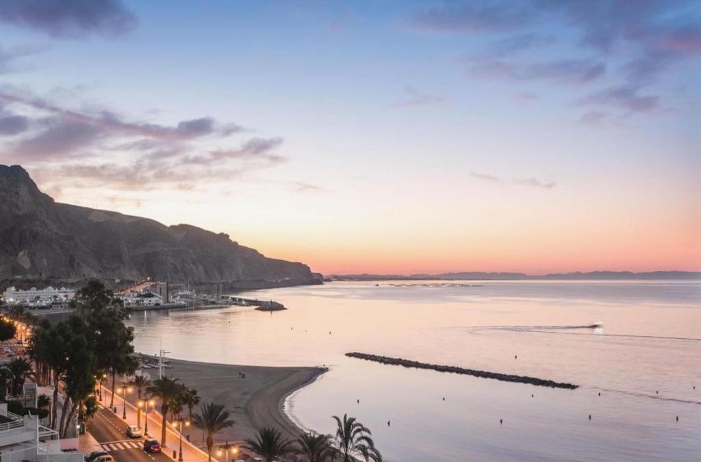 ¡Sintoniza con el mar en Aguadulce! Tu escapada en hotel 4* - Moon Dreams Portomagno