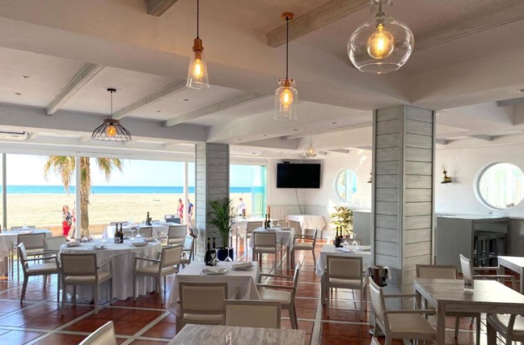 Roquetas de Mar plage en première ligne et vue sur la mer Premier enfant gratuit !