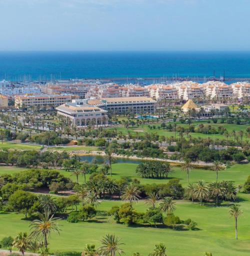 Luxury in Almerimar: stay in a 5* hotel in a deluxe superior room