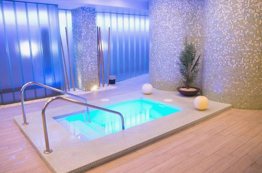 Lujo en hotel 5* en la Costa de Almería ¡1 niño GRATIS! - AR Golf Almerimar