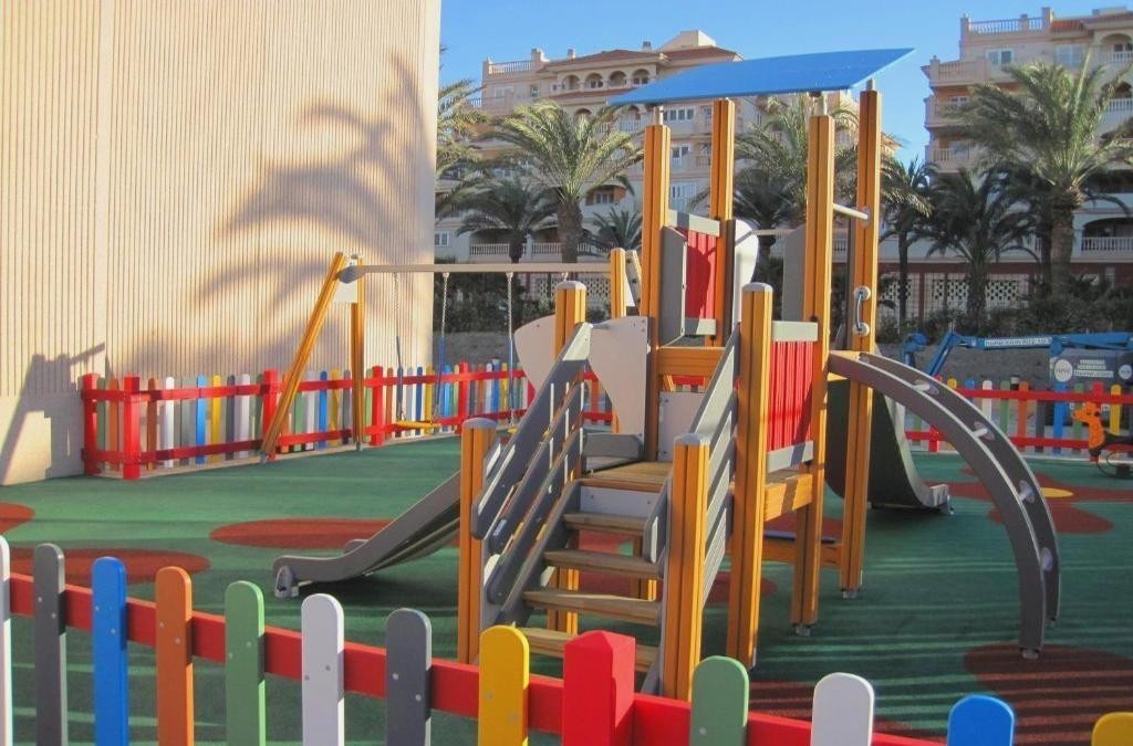 Lujo en hotel 5* en la Costa de Almería ¡1 niño GRATIS! - AR Golf Almerimar