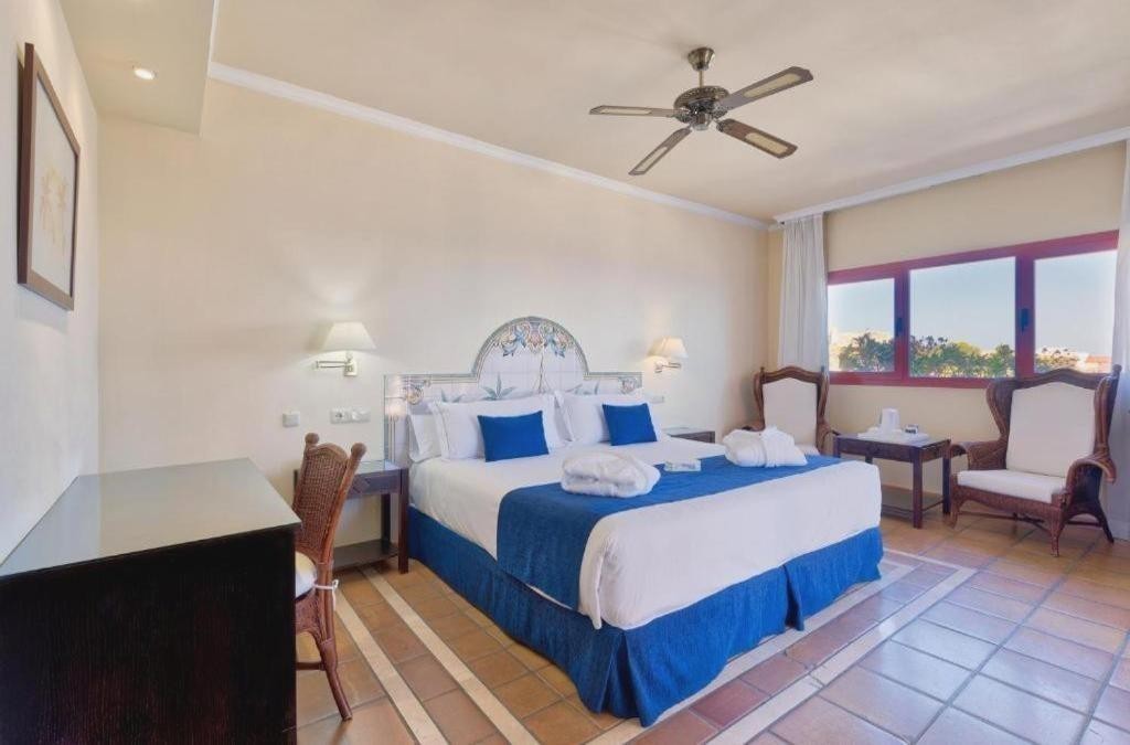 Navidades y Fin de Año en Almuñécar ¡La Costa Tropical te espera! - Ibersol Almuñecar Beach & Spa Hotel