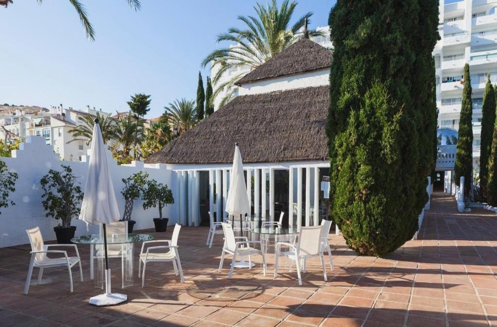 Lujo alojado en suite de hotel 4* en Almuñécar ¡niños viajan GRATIS! - Suites Albayzín del Mar