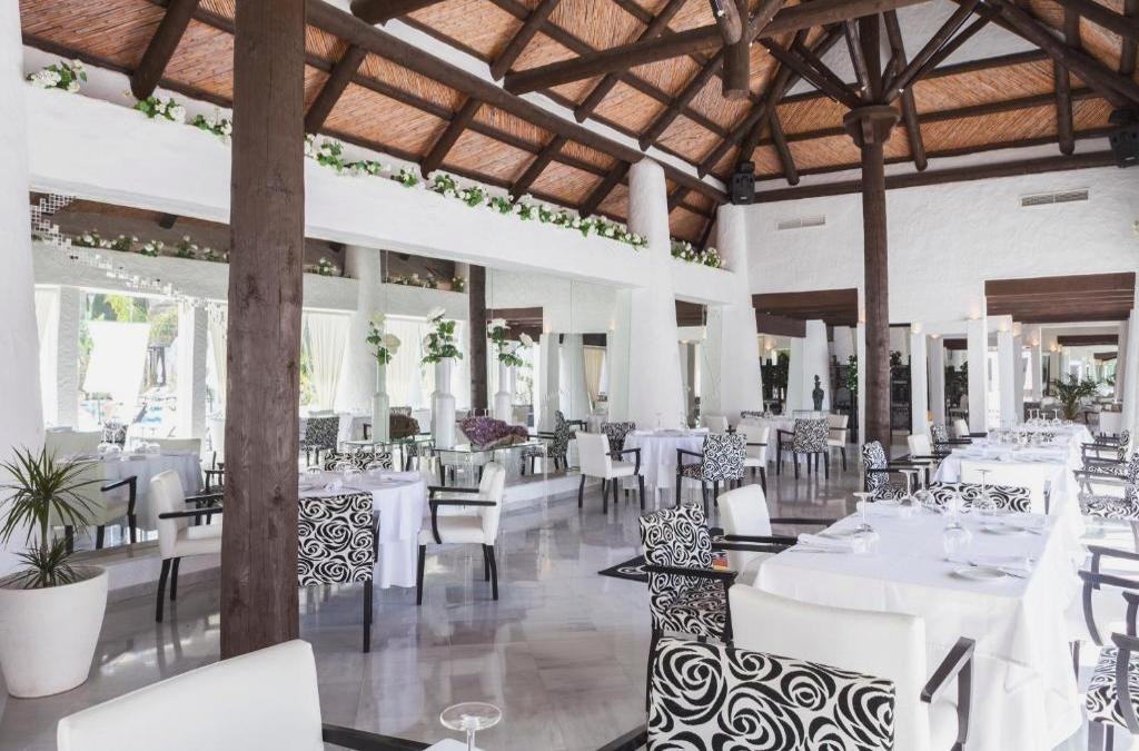 Lujo alojado en suite de hotel 4* en Almuñécar ¡niños viajan GRATIS! - Suites Albayzín del Mar