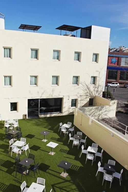 Verano Low Cost en Granada - Checkin Urban Nevada
