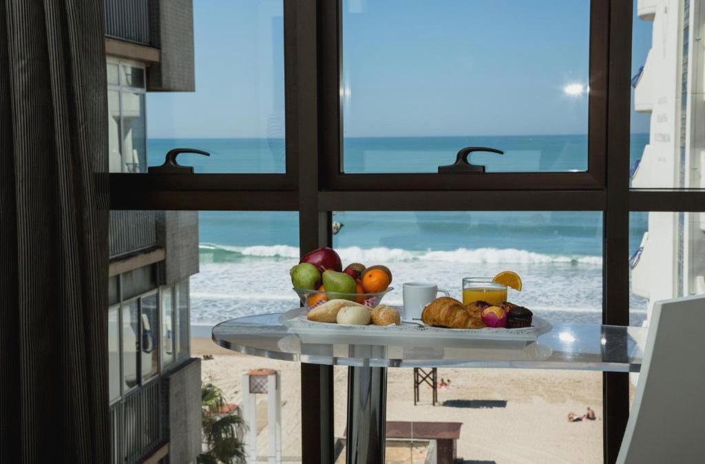 Despierta con la brisa de Cádiz en hotel 4*