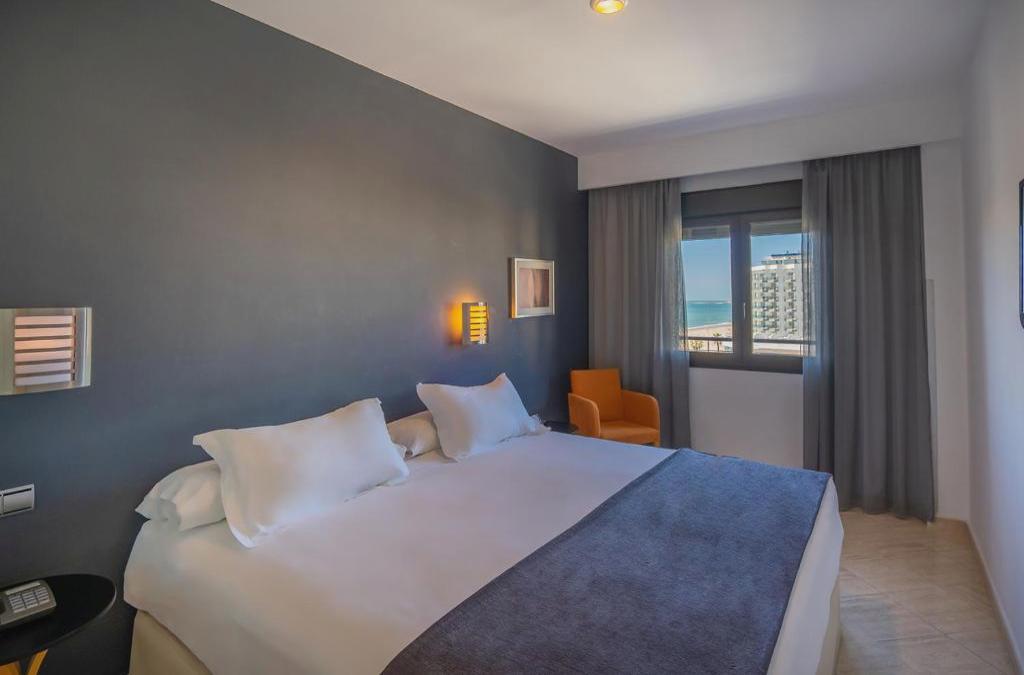 Despierta con la brisa de Cádiz en hotel 4* - Hotel Spa Cádiz Plaza