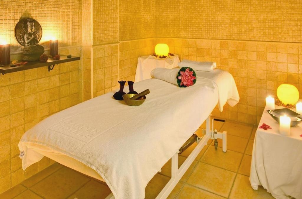 ¡Adults Only! Hotel 4* con Pensión Completa en Huelva y habitación superior - Garden Playanatural Hotel & Spa - Adults Only