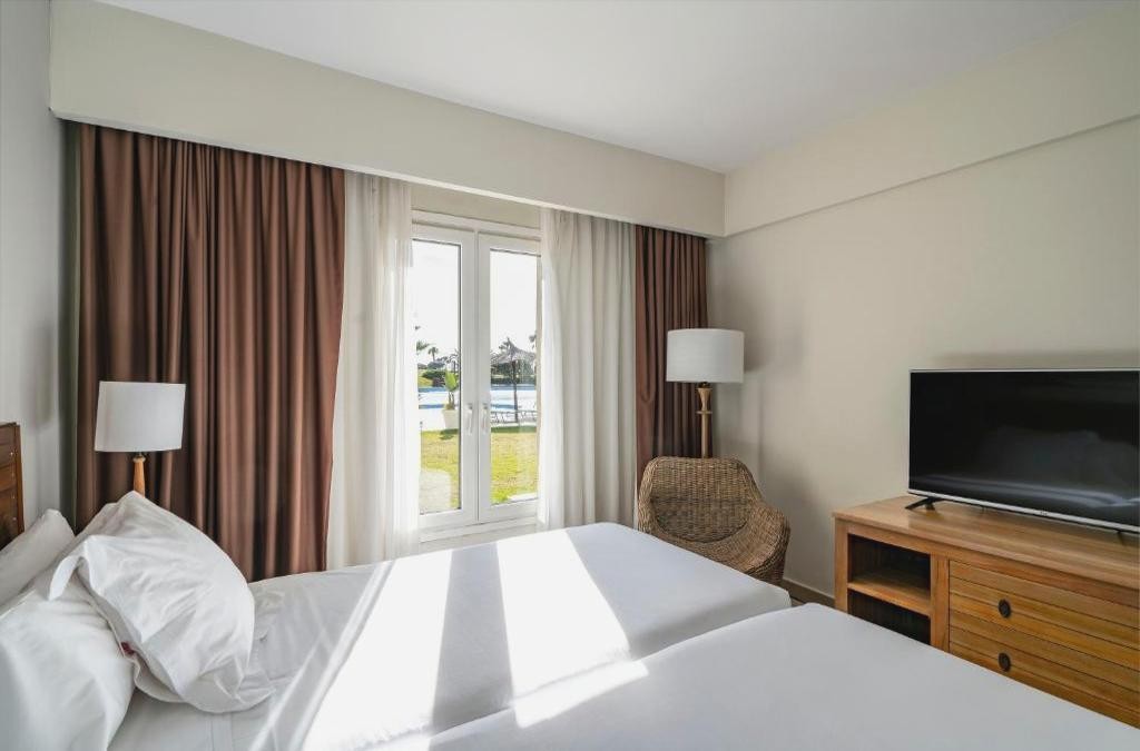 La Costa de Cádiz en habitación Junior Suite al mejor precio - Hotel Vincci Costa Golf