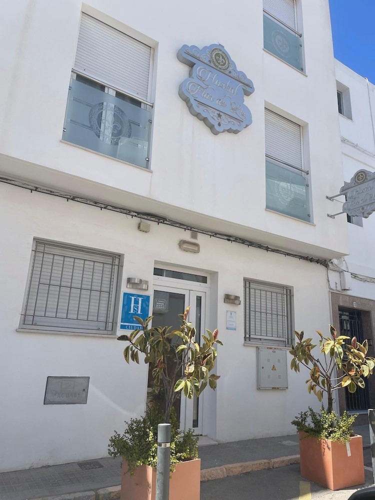 Hostal Flor De Lis Lojo