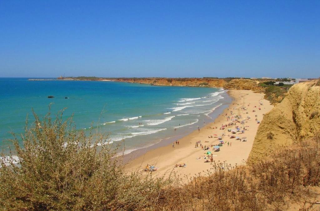 Conil de la Frontera en primera línea de playa - Hotel Garbí Costa Luz