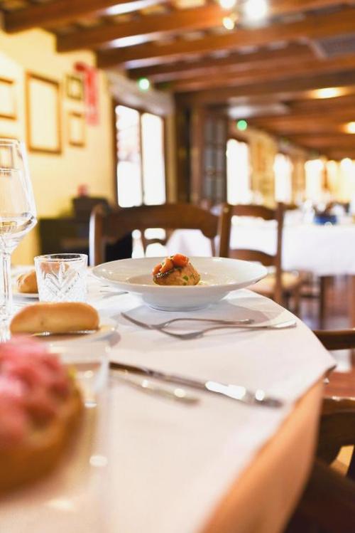 Descubre el Puerto de Santa María en hotel 4* (Cádiz) - (ThePlace) Bodega Real