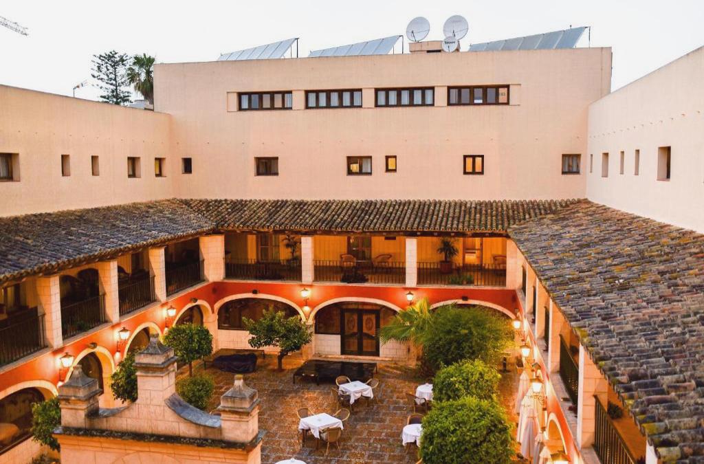 Descubre el Puerto de Santa María en hotel 4* (Cádiz) - (ThePlace) Bodega Real